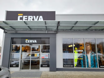 Vchod do prodejny Cerva